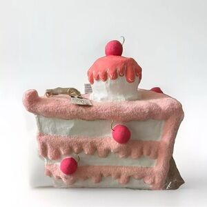 GlitterVille Studios Slice Of Cake Display
